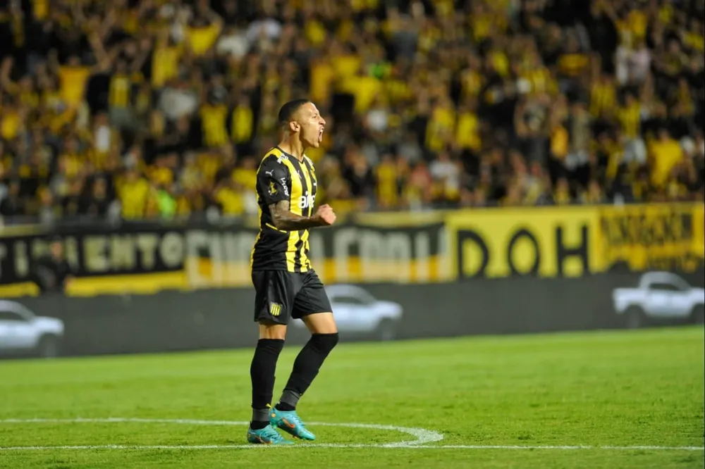 Kevin Méndez, el amigo más cercano de Cardozo en el plantel