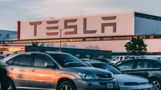 Entregas de Tesla caen en el primer trimestre del año y su acción baja