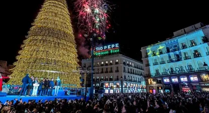 Nochebuena y Navidad, soleado con densas nieblas y lluvia al norte.