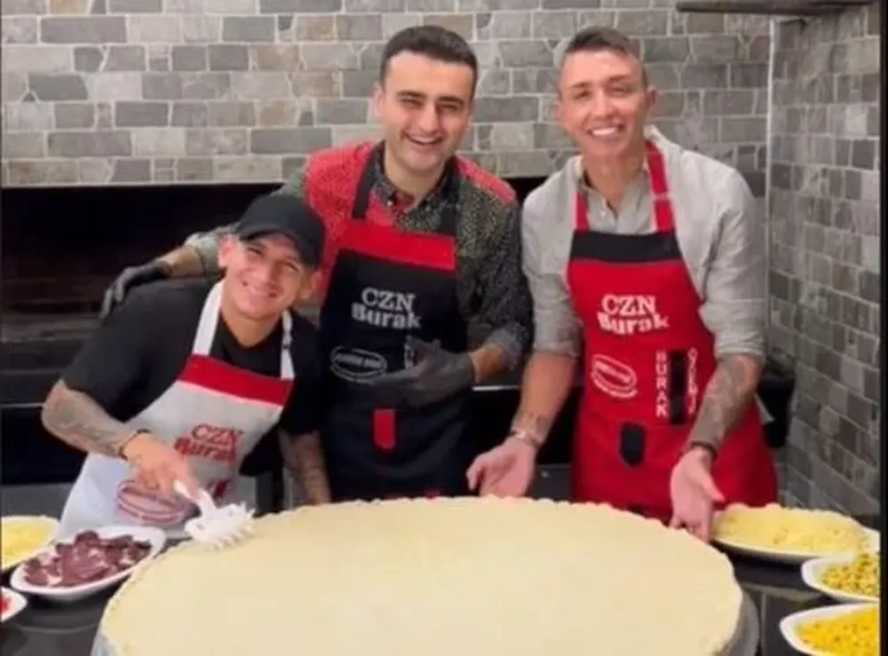 Torreira, Muslera y el chef