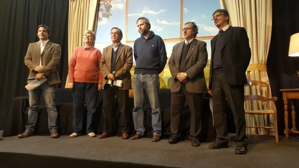 Remate a cargo de Zambrano & Cía, con Oscar Gambetta y el Banco República