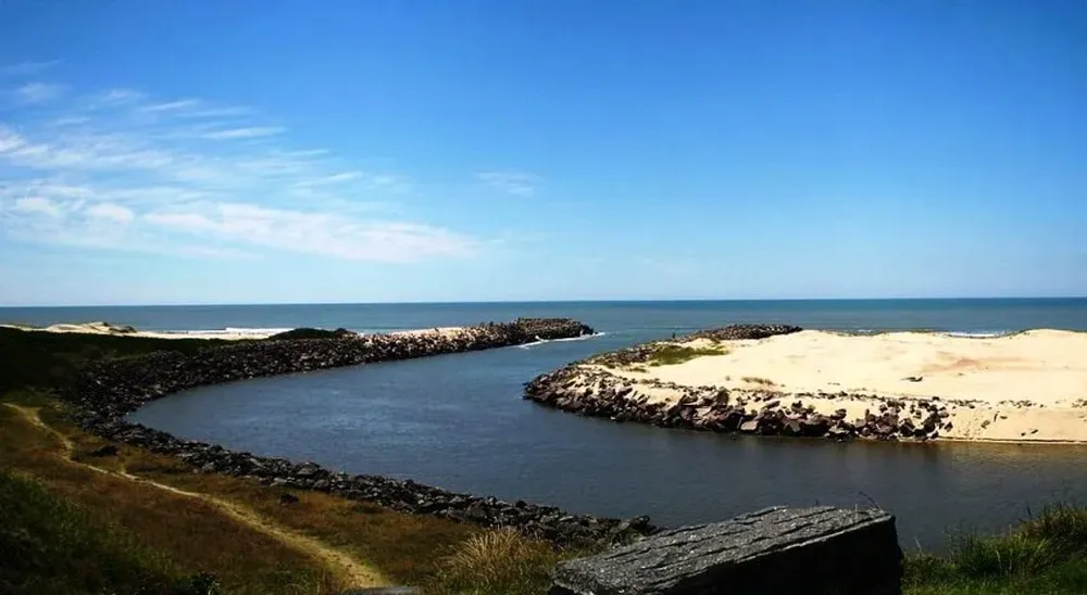 Archivo: Arroyo Chuy