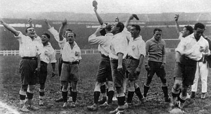 Uno de los partidos de Nacional en la gira de 1925 por Europa