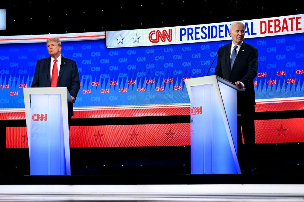 Donald Trump y Joe Biden en el debate presidencial de este jueves