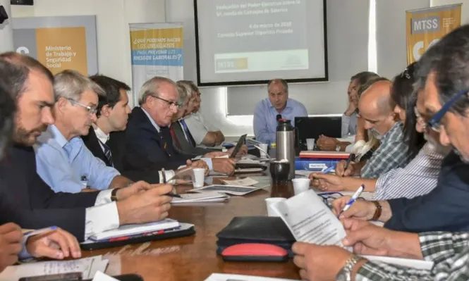 Gremiales empresariales piden moderación en negociación salarial