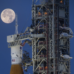 La carrera de Trump contra China y Rusia en el espacio: los planes de la NASA para llevar un reactor nuclear a la Luna