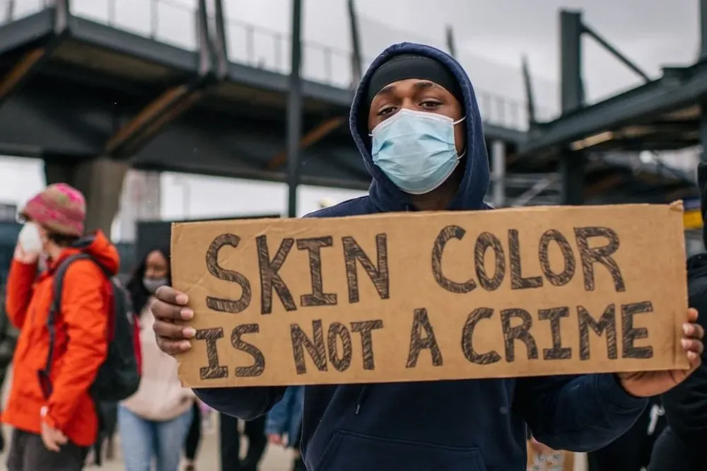 Manifestación racial en Minneapolis, Minnesota