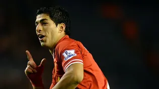 Luis Suárez celebrando uno de sus goles para Liverpool