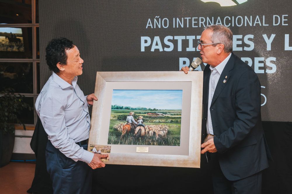 INAC recibió al director general de la FAO.