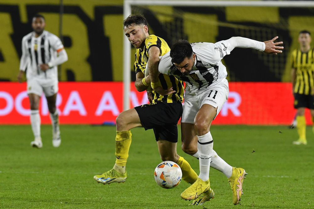 Peñarol vs The Strongest