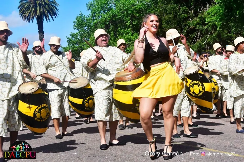 El desfile, en dos jornadas, se realizó en el Prado.
