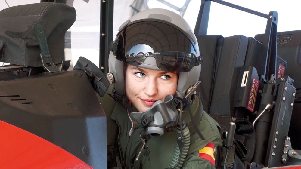 leonor top gun
