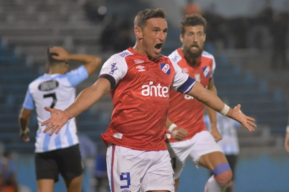 El grito de gol en la boca de Gonzalo Bergessio de Nacional para abrir el marcador ante Cerro