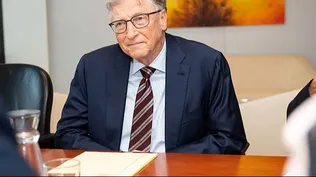 “Este es un momento emocionante y confuso, lleno de incertidumbre sobre cómo la Inteligencia Artificial dará forma a los años venideros”, escribió Gates.