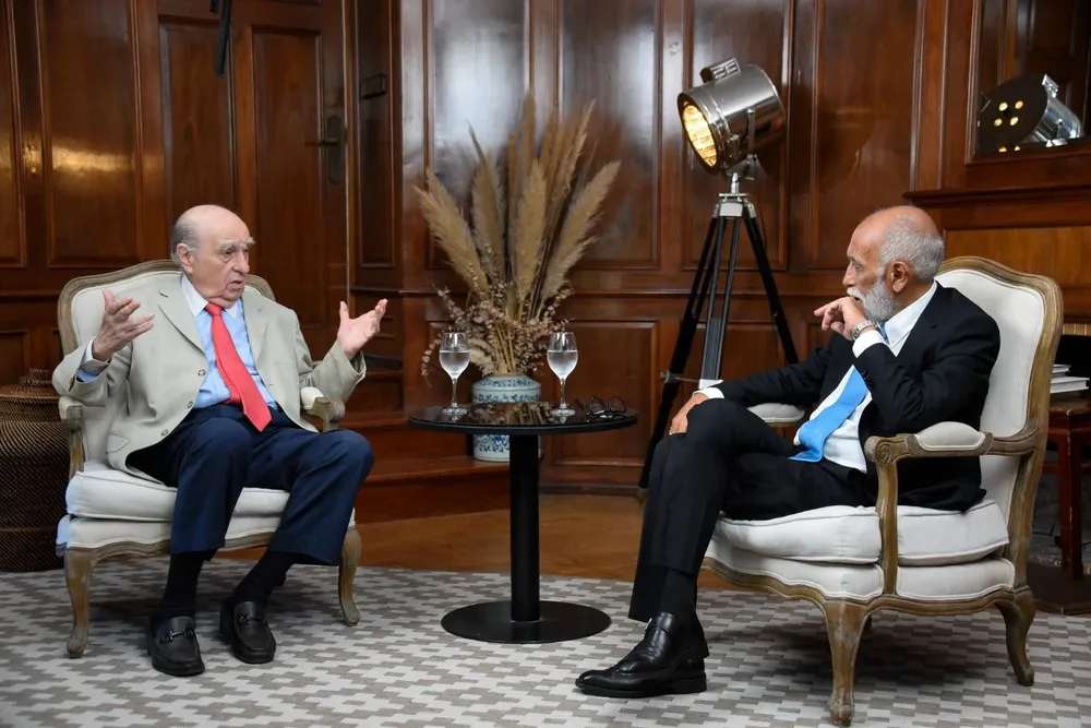 Sanguinetti se presentó en Posdata con González Oro