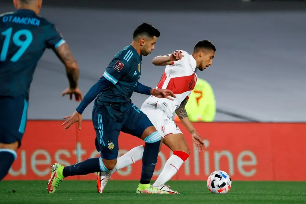 Cristian Romero y Cristopher González