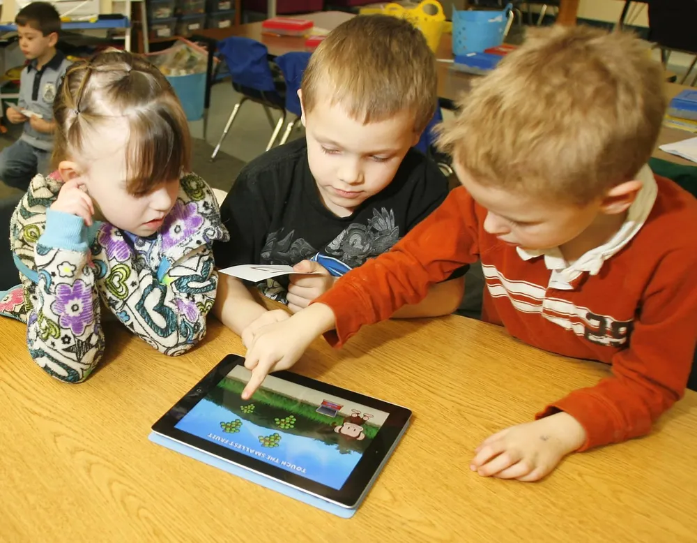 Kids Numbers and Math (Android, gratis) Se terminó la alergia a los números y las matemáticas; esta aplicación permite iniciarse de una forma divertida y muy intuitiva. Está en inglés pero no es obstáculo. Edad: 3 a 6 años