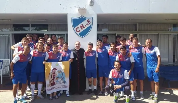 Sturla junto al plantel tricolor