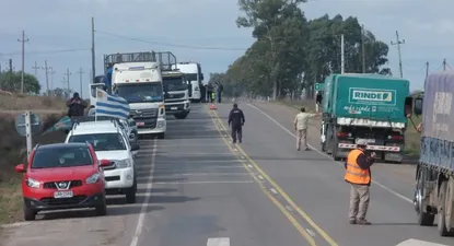 El Observador | La cola de vehículos se extendió por varios kilómetros