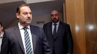 Koldo García (d) junto al entonces ministro de Fomento, José Luis Ábalos (i).