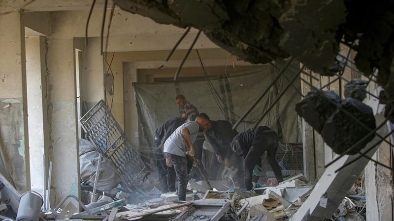 Israel afirma que mató al jefe de Estado Mayor de Hezbolá en un ataque aéreo