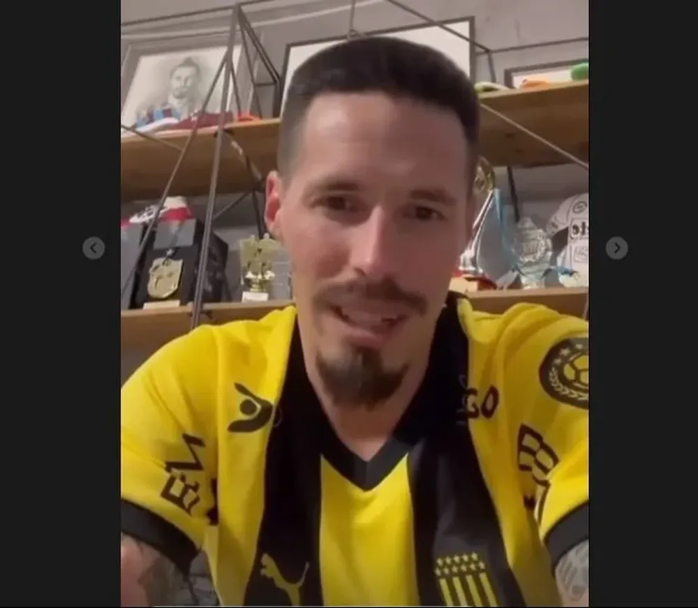 Hamsik en la presentación de Walter Gargano en La Escalera FC