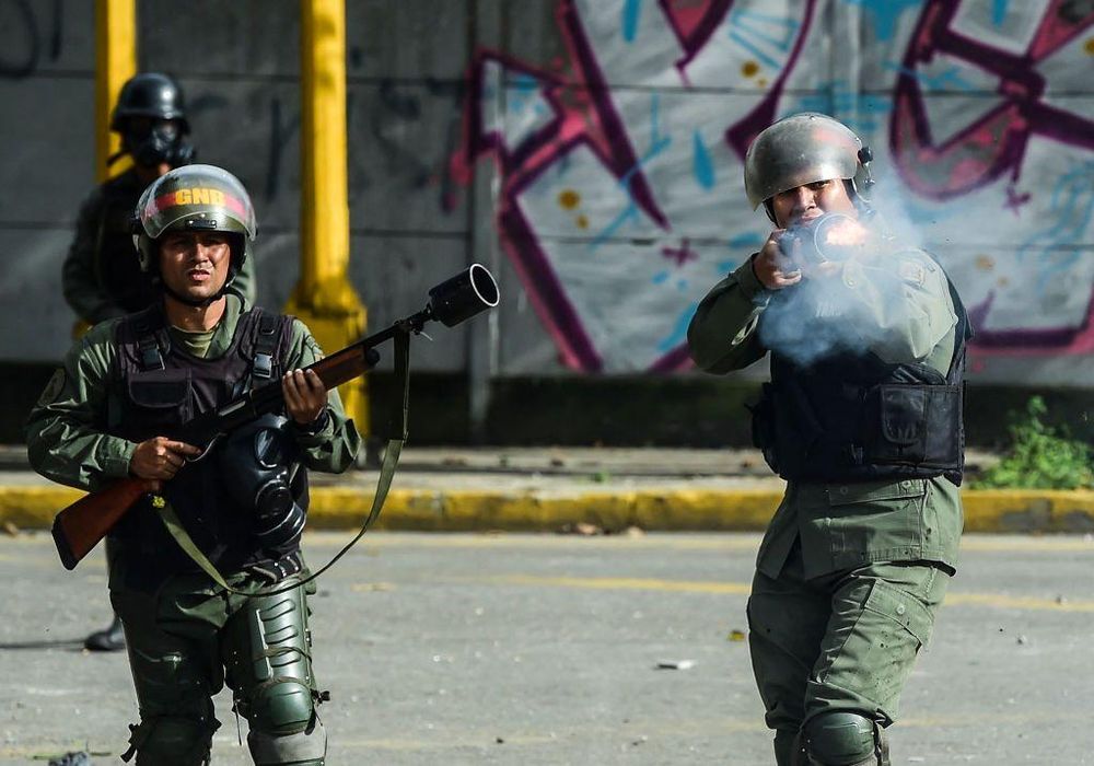 La Guardia Nacional Bolivariana ha tenido un rol central en la represión de las protestas antigubernamentales que han sacudido Venezuela desde 2013.
