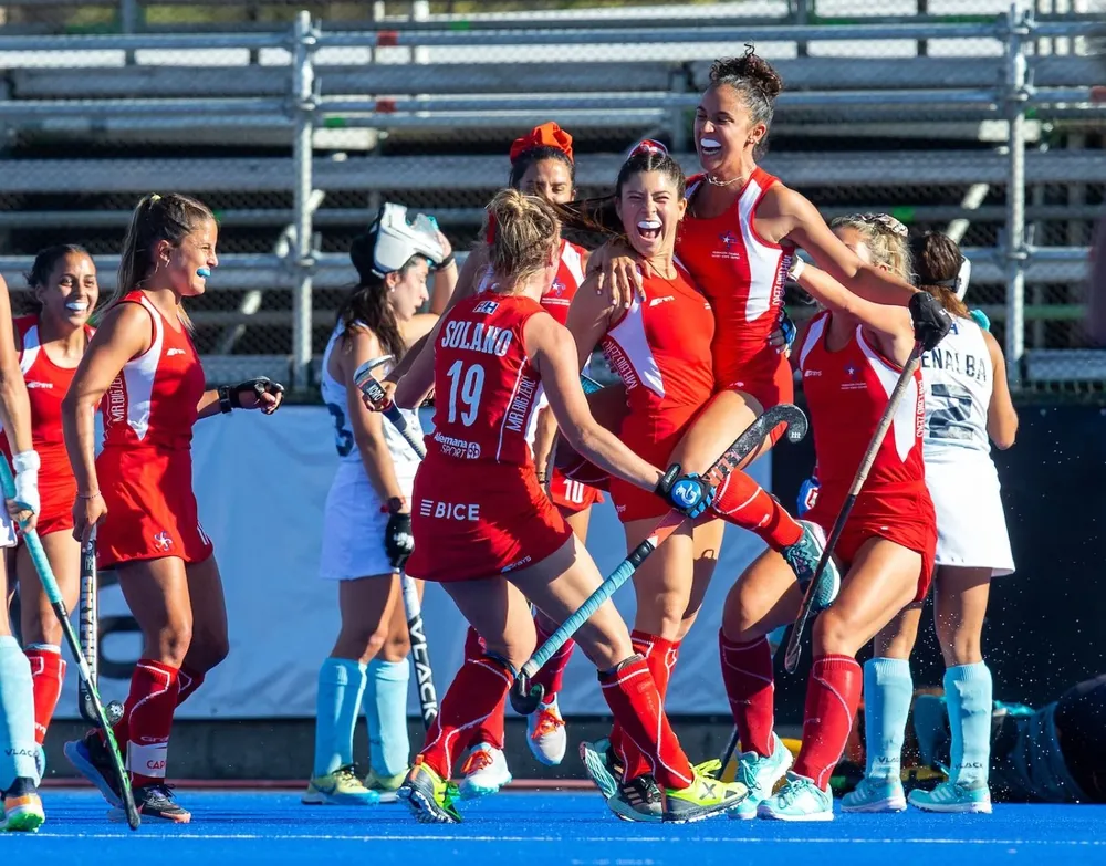 Chile pegó de entrada y festejó