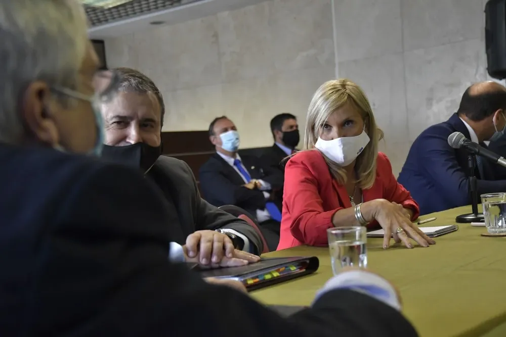 Legisladores de la coalición durante la reunión de este martes