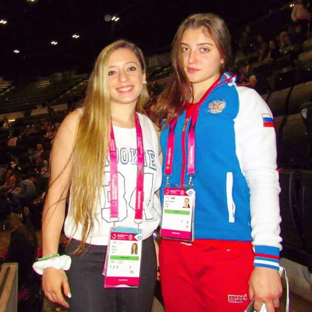 Débora Reis y la rusa Aliya Mustafina, su ídola
