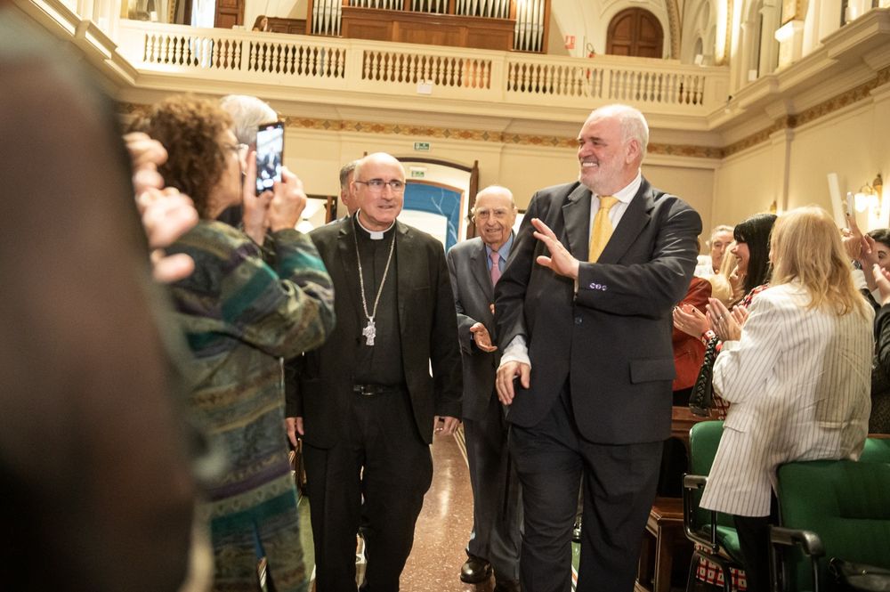Pablo Atchugarry fue distinguido como doctor honoris causa por la Universidad Católica del Uruguay