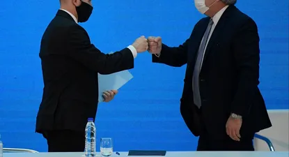 La postura del ministro Guzmán y del presidente Fernández no cayó bien en los mercados.