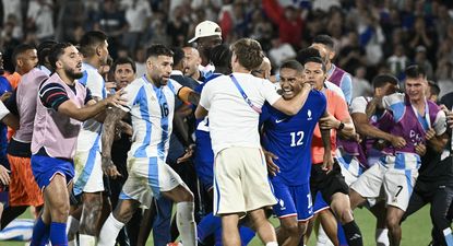 Distintos jugadores de Francia y de Argentina generaron incidentes tras el final en los Juegos Olímpicos París 2024