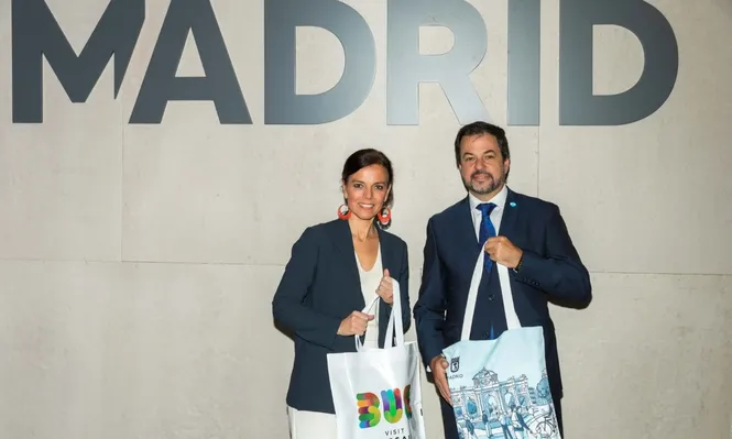 La concejala delegada de Turismo, Almudena Maíllo, y el presidente del Ente de Turismo de la Ciudad de Buenos Aires, Valentín Díaz Gilligan