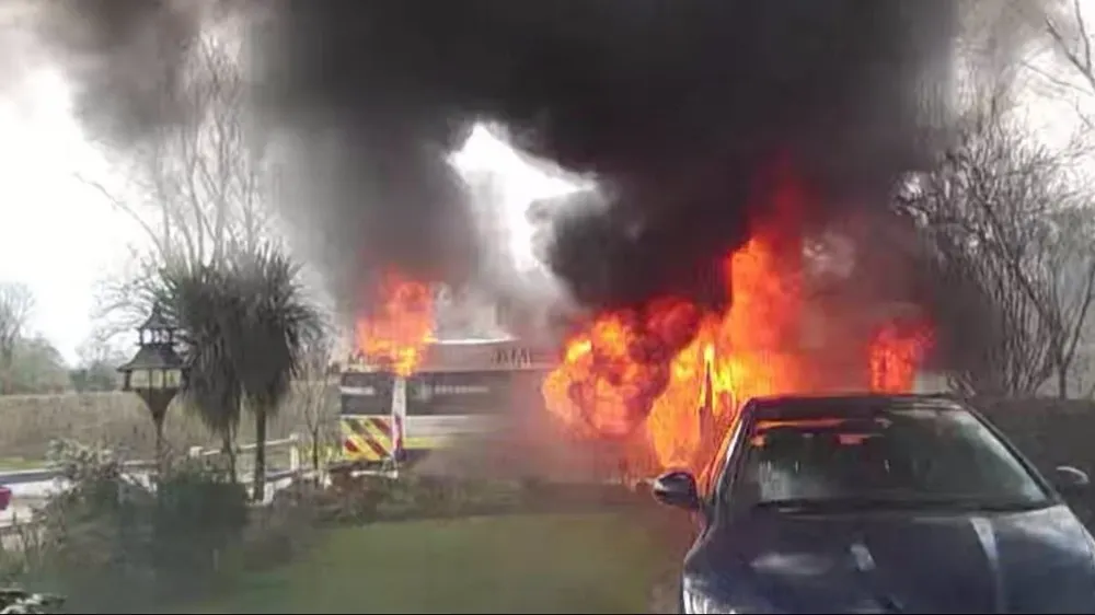 Explosión de ambulancia en Inglaterra