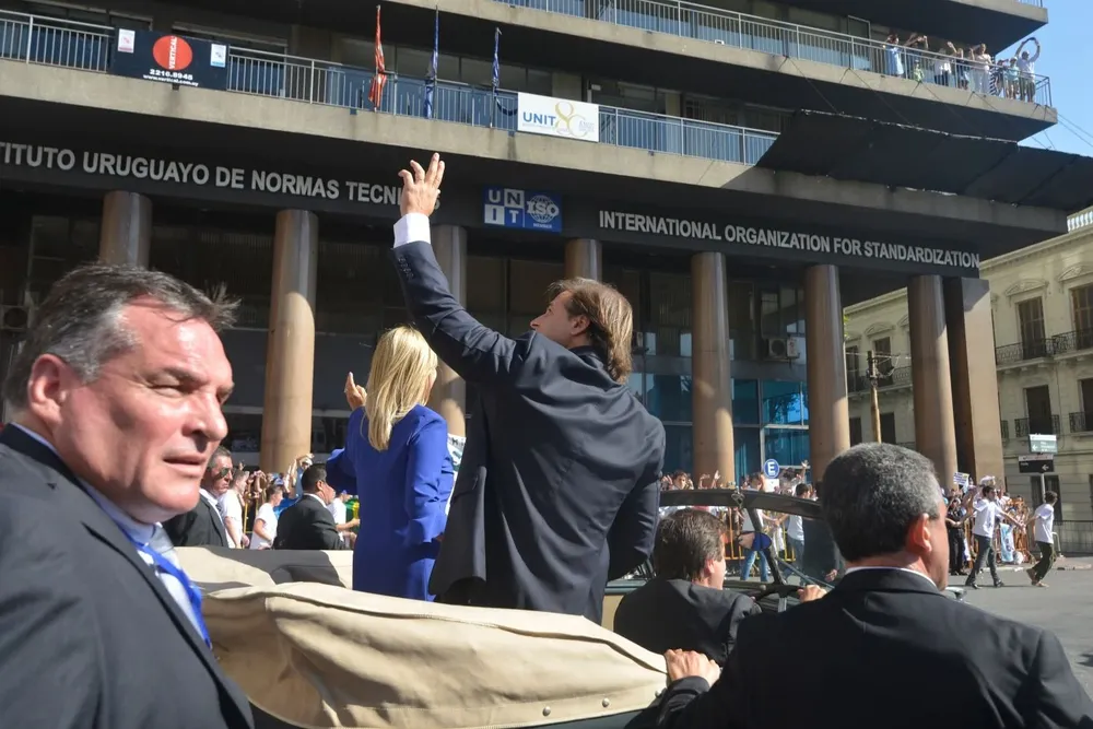 Reclaman información sobre movimentos de vehículos.