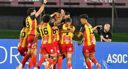 Progreso celebra su gol contra Nacional en las semifinales de la Copa de la Liga