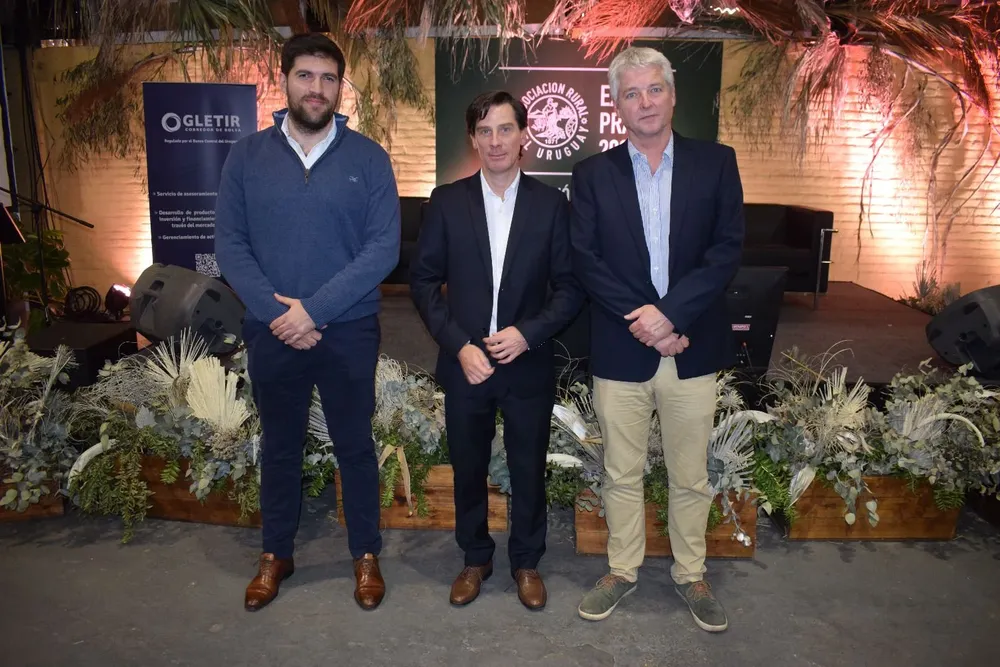 Santiago Jauregui, Ignacio Bartesaghi y Rafael Tardáguila.