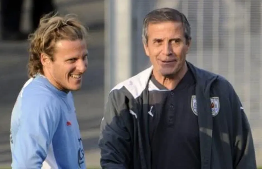 Forlán y Tabárez en otros tiempos en la selección uruguaya