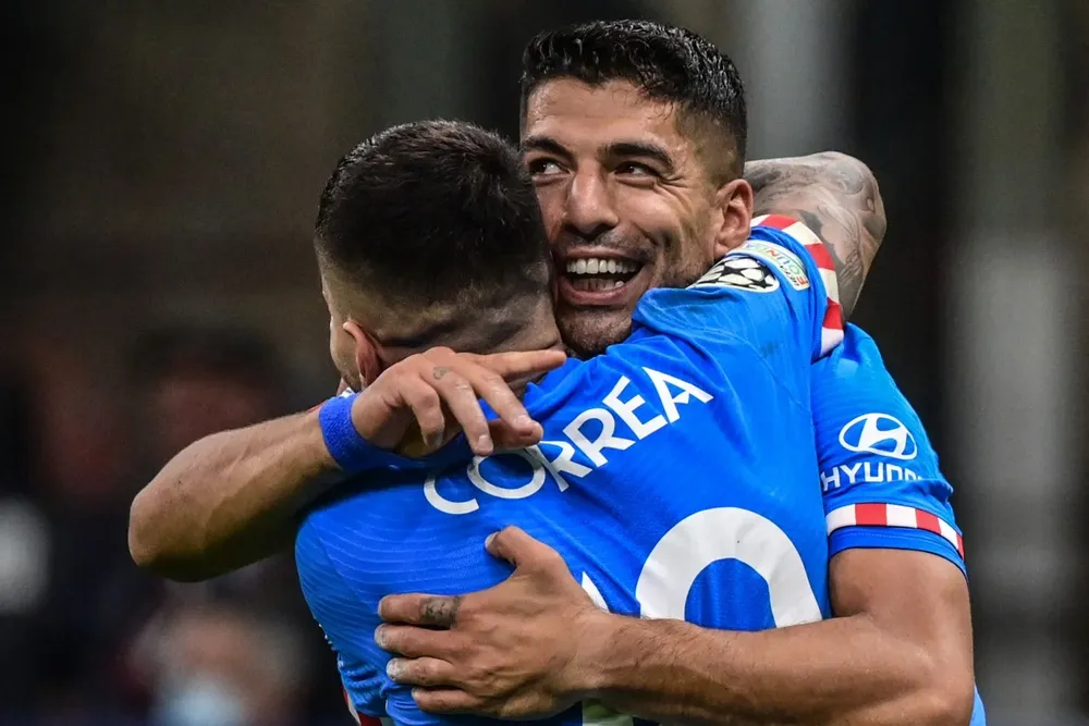 El festejo de Suárez con Correa