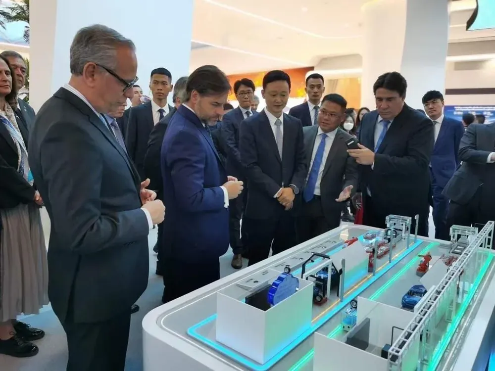 Lacalle Pou durante la visita de Estado en China