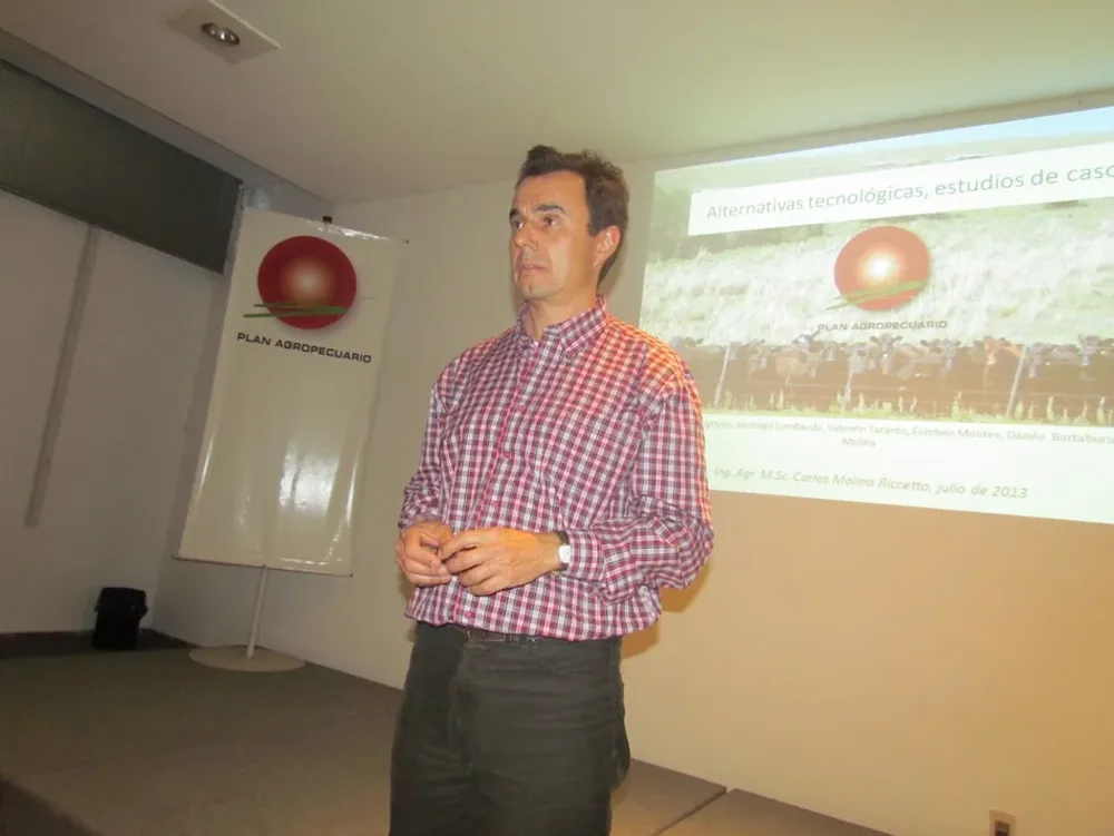 Molina presentó el estudio del Plan Agropecuario