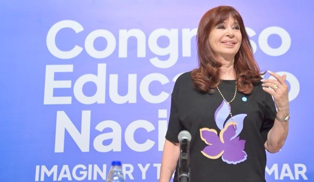 CFK se reunió con intendetes bonaerenses para definir la estrategia y sosenter la unidad del peronismo.&nbsp;