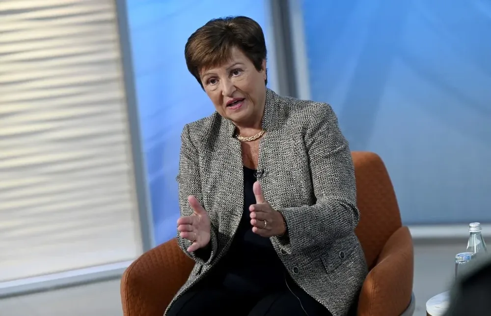 El día del comienzo del Foro Económico Mundial de Davos, Kristalina Georgieva advierte sobre la pérdida de empleos a causa de la Inteligencia Artificial.
