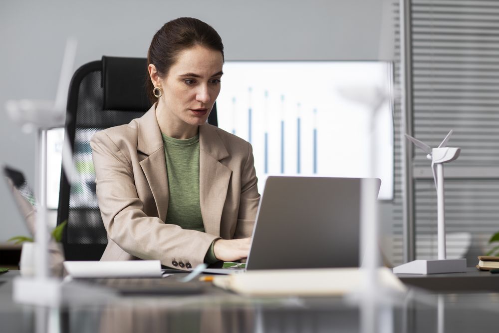 Para aplicar es necesario contar con experiencia mínima de 3 a 5 años en roles similares.