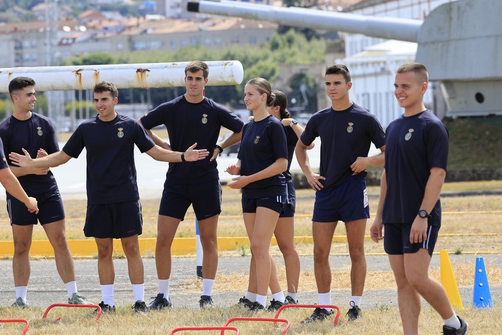 La Princesa de Asturias en una competición deportiva inter brigadas en su primer día en la Escuela Naval Militar de Marín