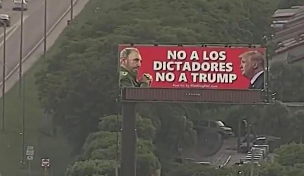 Controversial valla publicitaria compara a Donald Trump con Fidel Castro