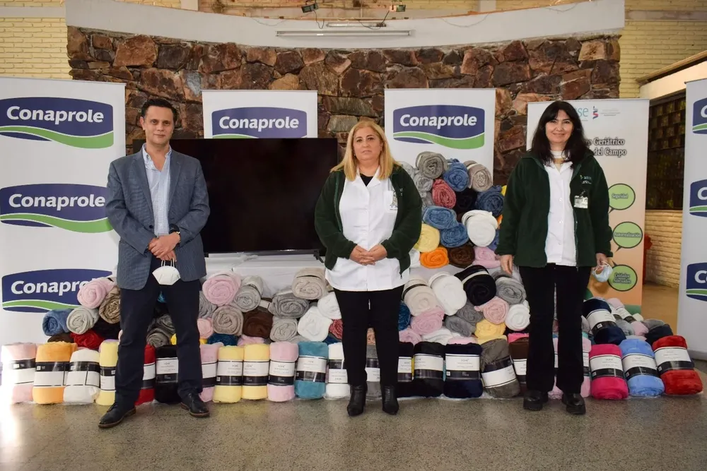 Gabriel Valdez, Soad Ayul y Alejandra Ferrari