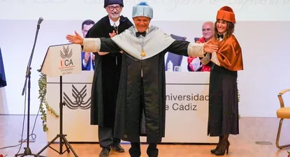 El cantante Alejandro Sanz, en la Universidad de Sevilla.