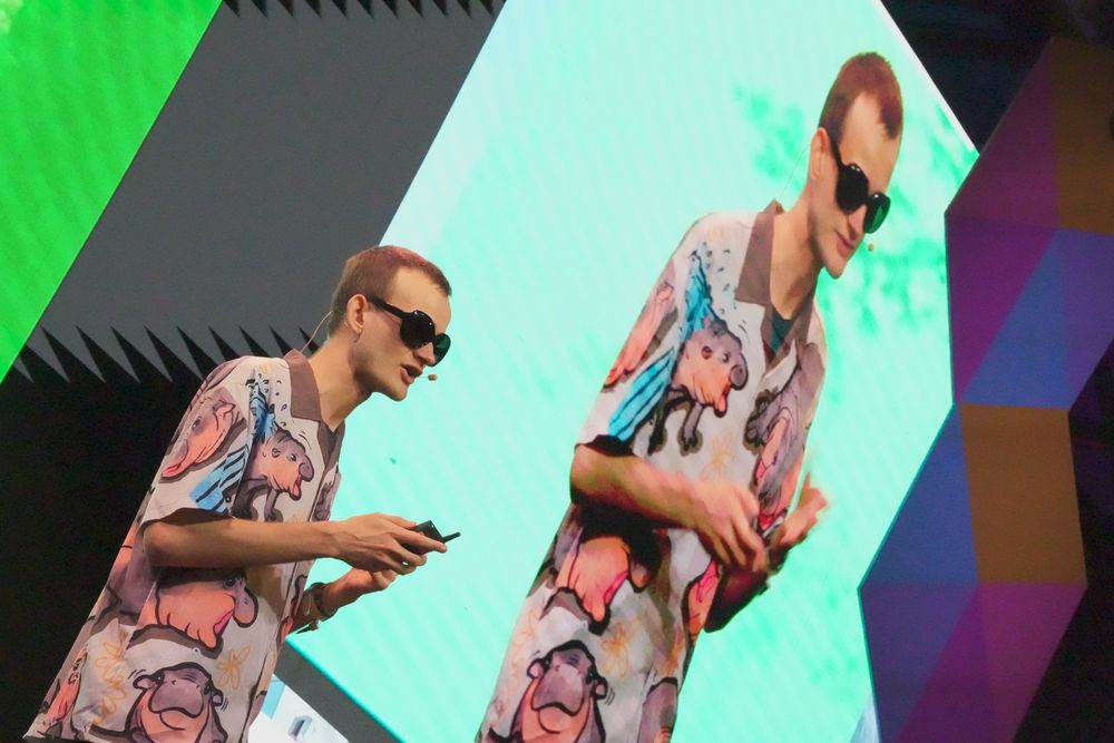 Vitalik Buterin, creador de Ethereum, el lunes al abrir la Devconnect Argentina.